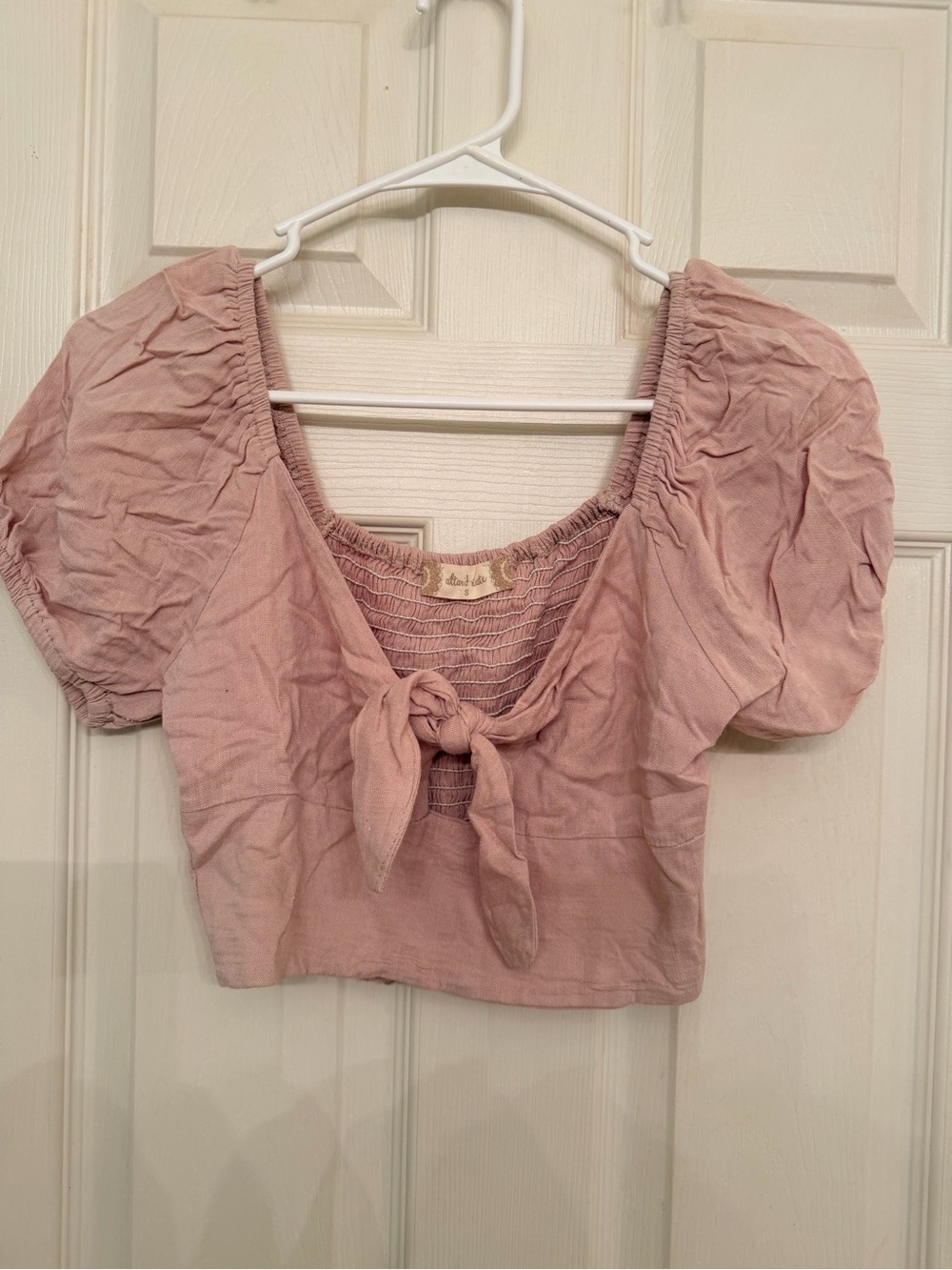 Altar’d State Pink Tie-Front Puff Sleeve Crop Top
